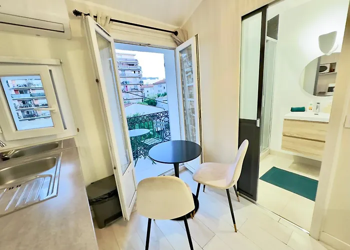 Joli Climatise Au Calme Apartment Nizza